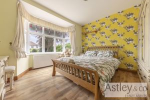 DS bedroom- click for photo gallery